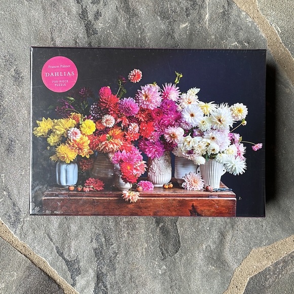 Frances Palmer, "Dahlias" 750-Piece Puzzle - Picture 1 of 5